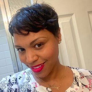 Meet your Posher, Jashowna